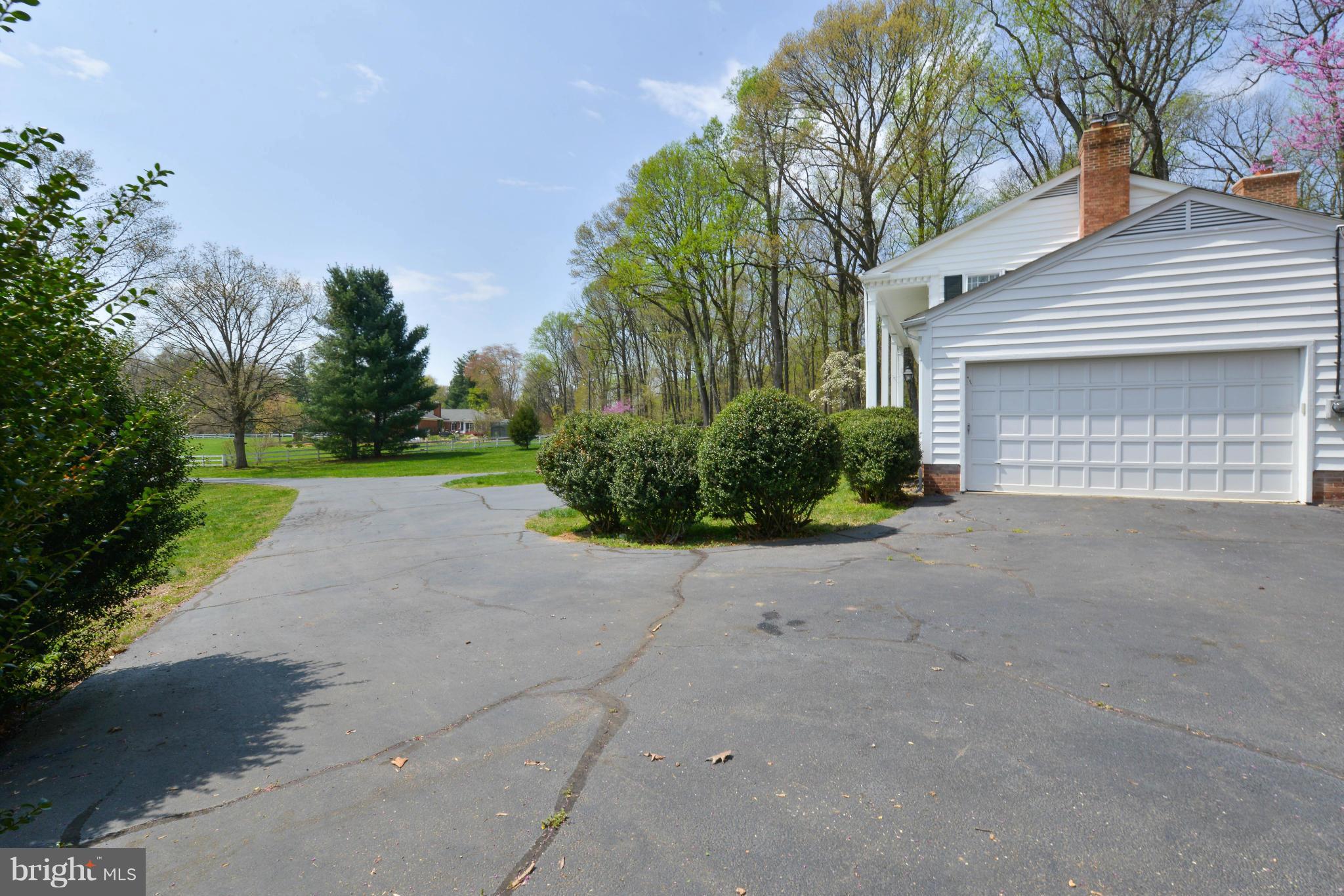 6505 Stallion Road Clifton, VA 20124 - Photo 26 of 30 Exterior (General)