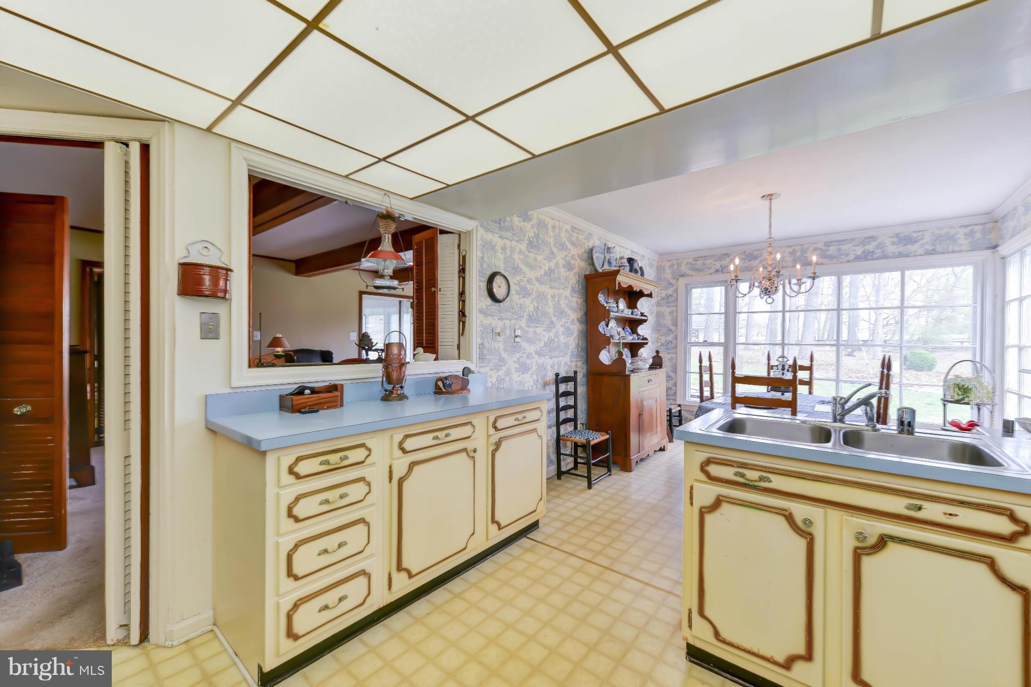 6505 Stallion Road Clifton, VA 20124 - Photo 9 of 30 Kitchen