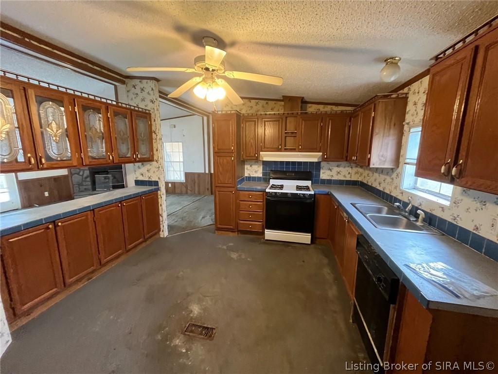 1011 South Shook Street Osgood, IN 47037 - Photo 12 of 18