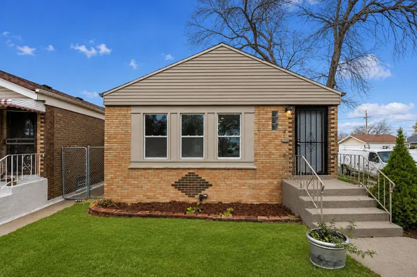 $350,000 | 4800 South Lavergne Avenue, Chicago, IL 60638