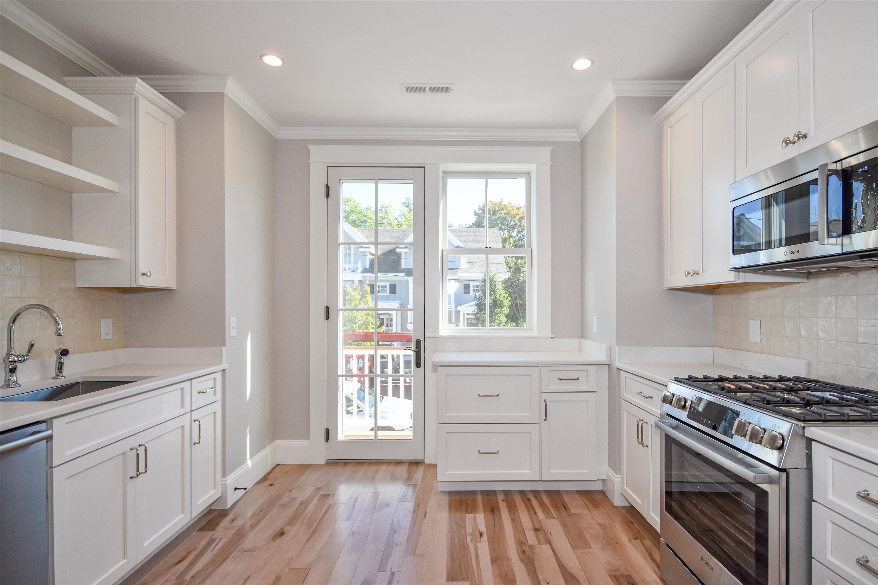 29 Franklin Street Exeter, NH 03833 - Photo 4 of 34 Gallery Image 4