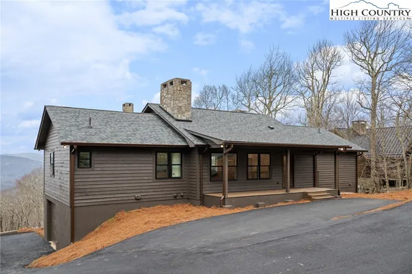 $1,399,999 | 764 Golden Ridge Road, Blowing Rock, NC 28605