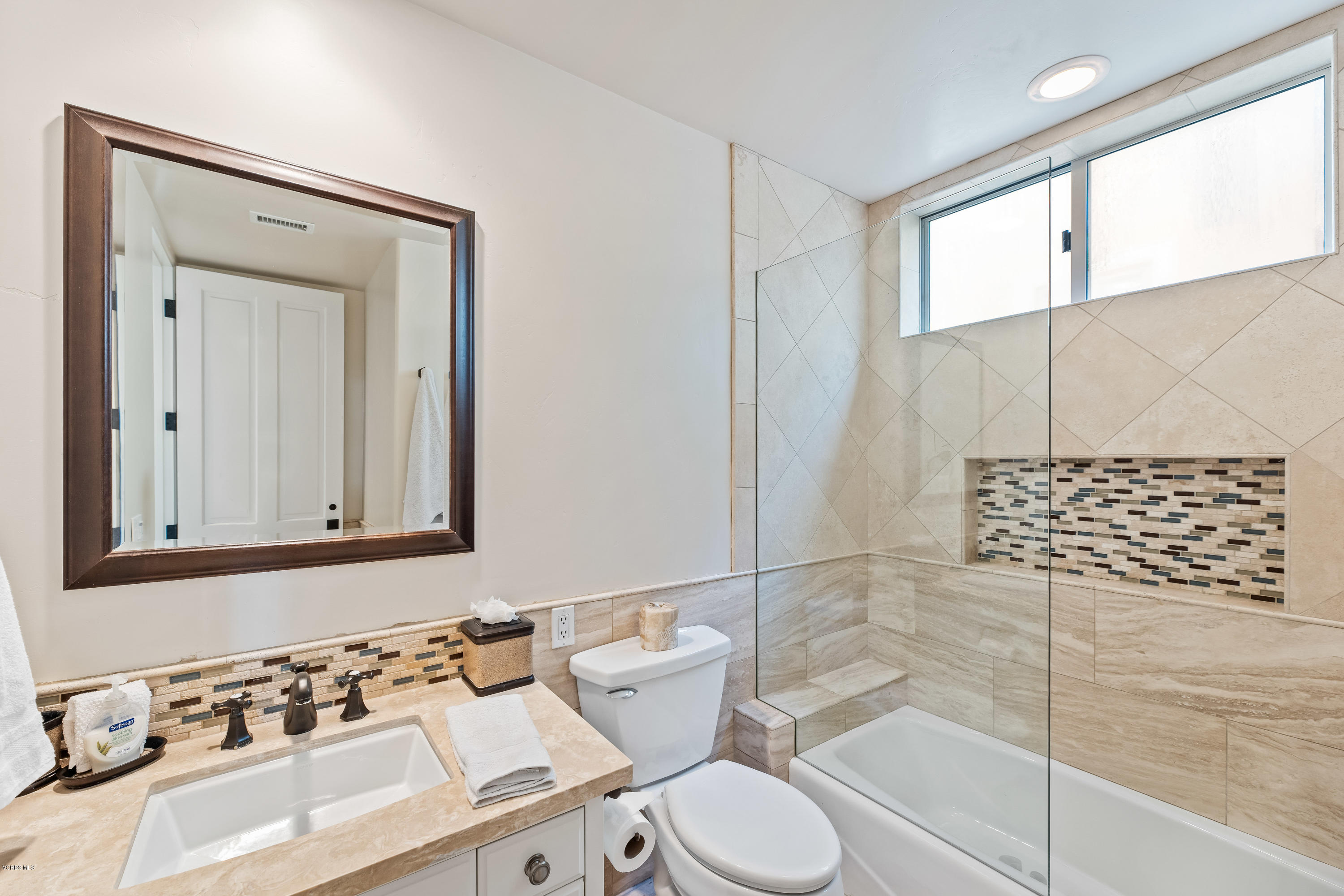 1061 Mandalay Beach Road Oxnard, CA 93035 - Photo 28 of 38 1061 Mandalay Beach Road mls--27