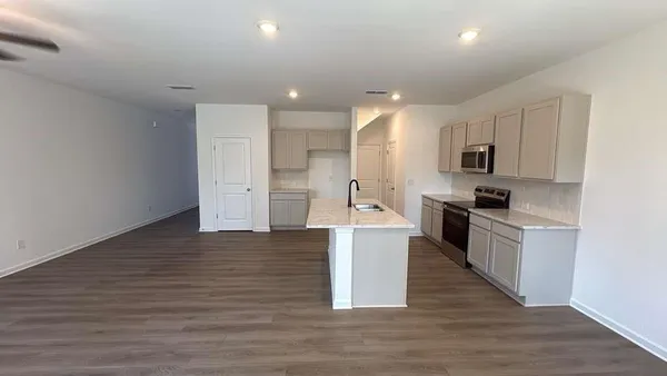 $2,100 | 5447 Allegro Lane, Flowery Branch, GA 30542