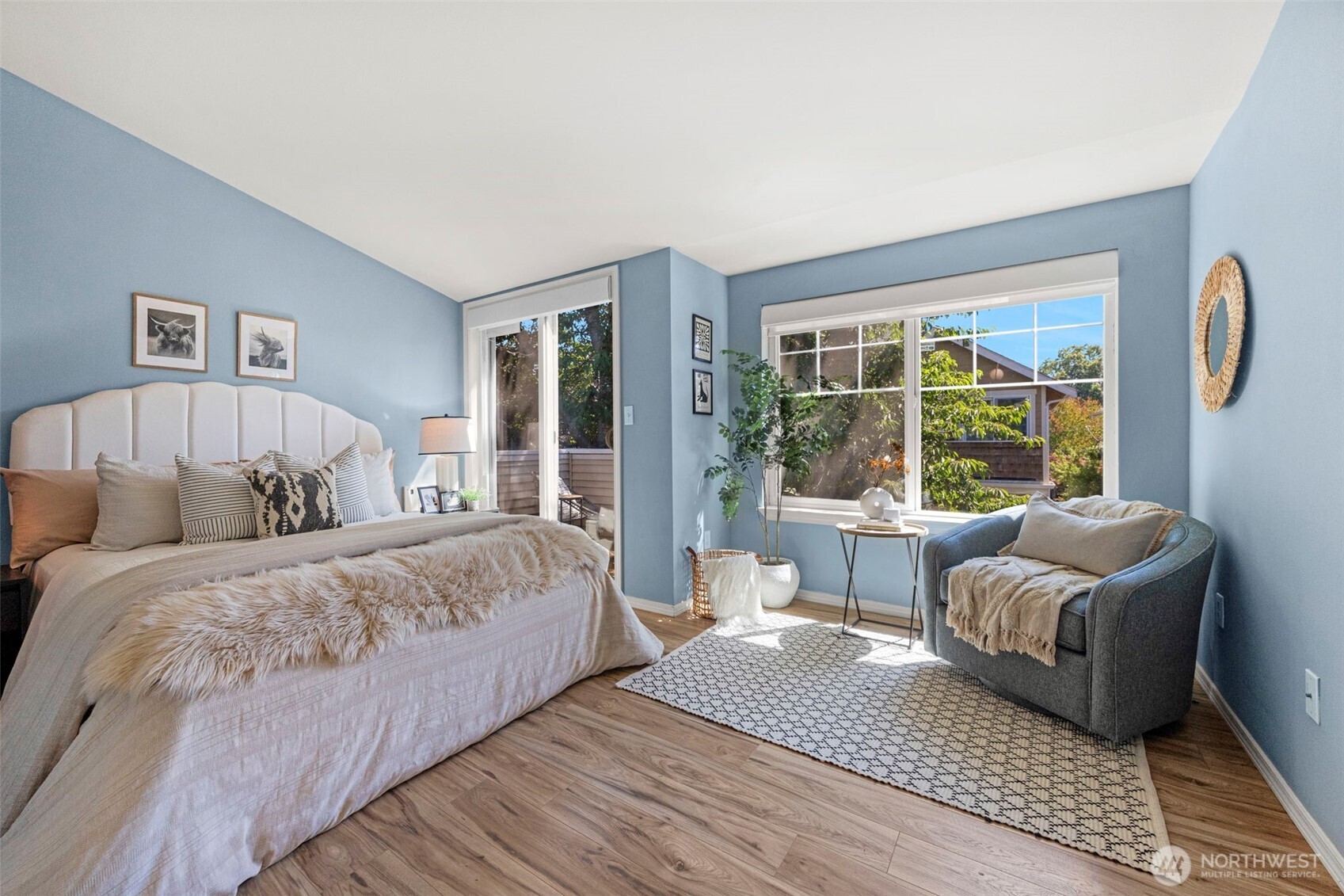 8548 Midvale Avenue North, Unit B Seattle, WA 98103 - Photo 19 of 40