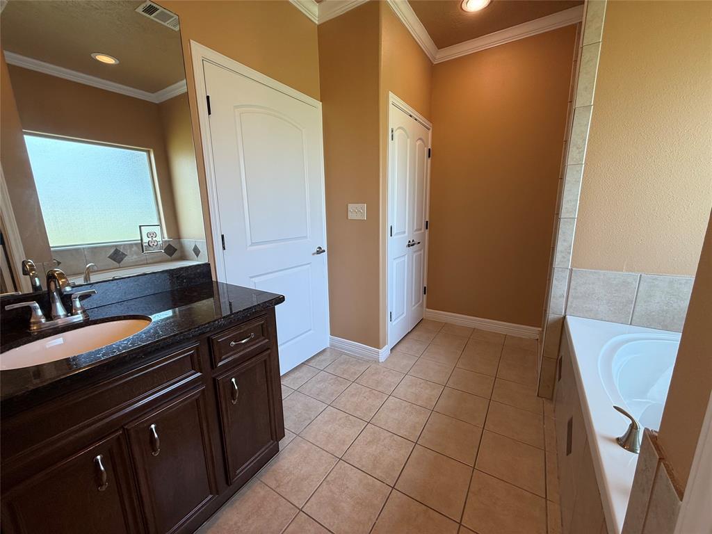 8640 Baker Road Beaumont, TX 77707 - Photo 14 of 30