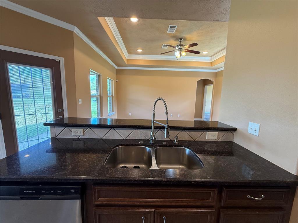 8640 Baker Road Beaumont, TX 77707 - Photo 4 of 30