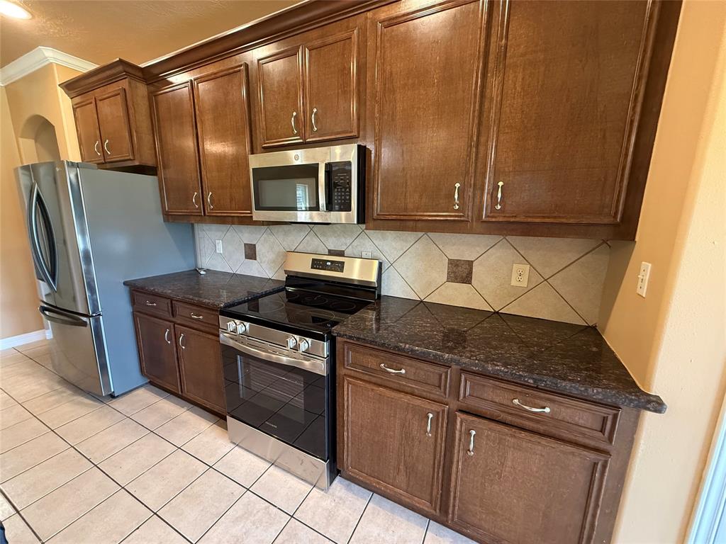 8640 Baker Road Beaumont, TX 77707 - Photo 6 of 30