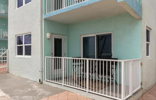 $6,000 | 2600 North Surf Road, Unit 103, Hollywood, FL 33019