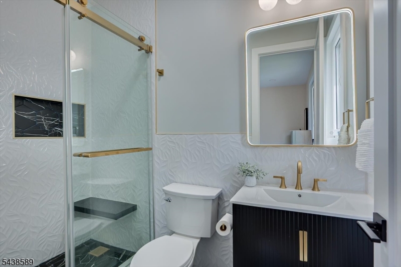 54 Nevsky Street Edison, NJ 08820 - Photo 42 of 47