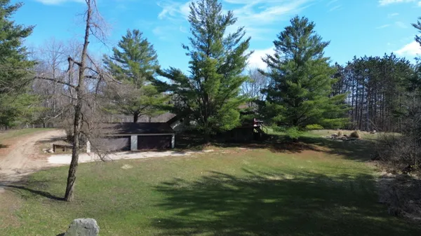 $380,000 | 21632 90th Avenue, Evart, MI 49631