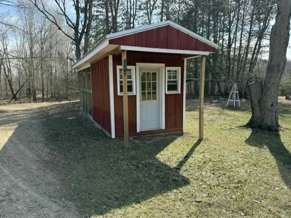 $380,000 | 21632 90th Avenue, Evart, MI 49631