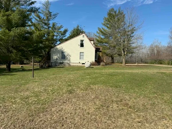 $380,000 | 21632 90th Avenue, Evart, MI 49631