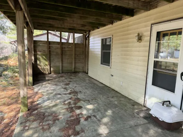 $380,000 | 21632 90th Avenue, Evart, MI 49631