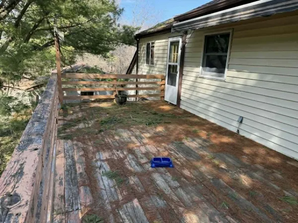 $380,000 | 21632 90th Avenue, Evart, MI 49631