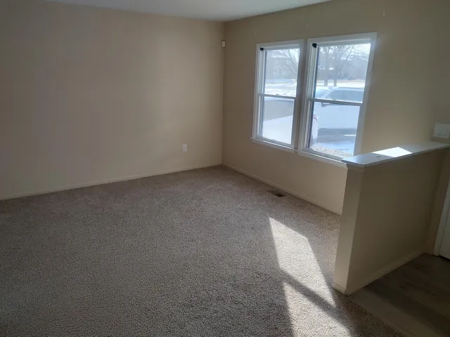 $2,450 | 23402 Cranbrooke Drive, Novi, MI 48375