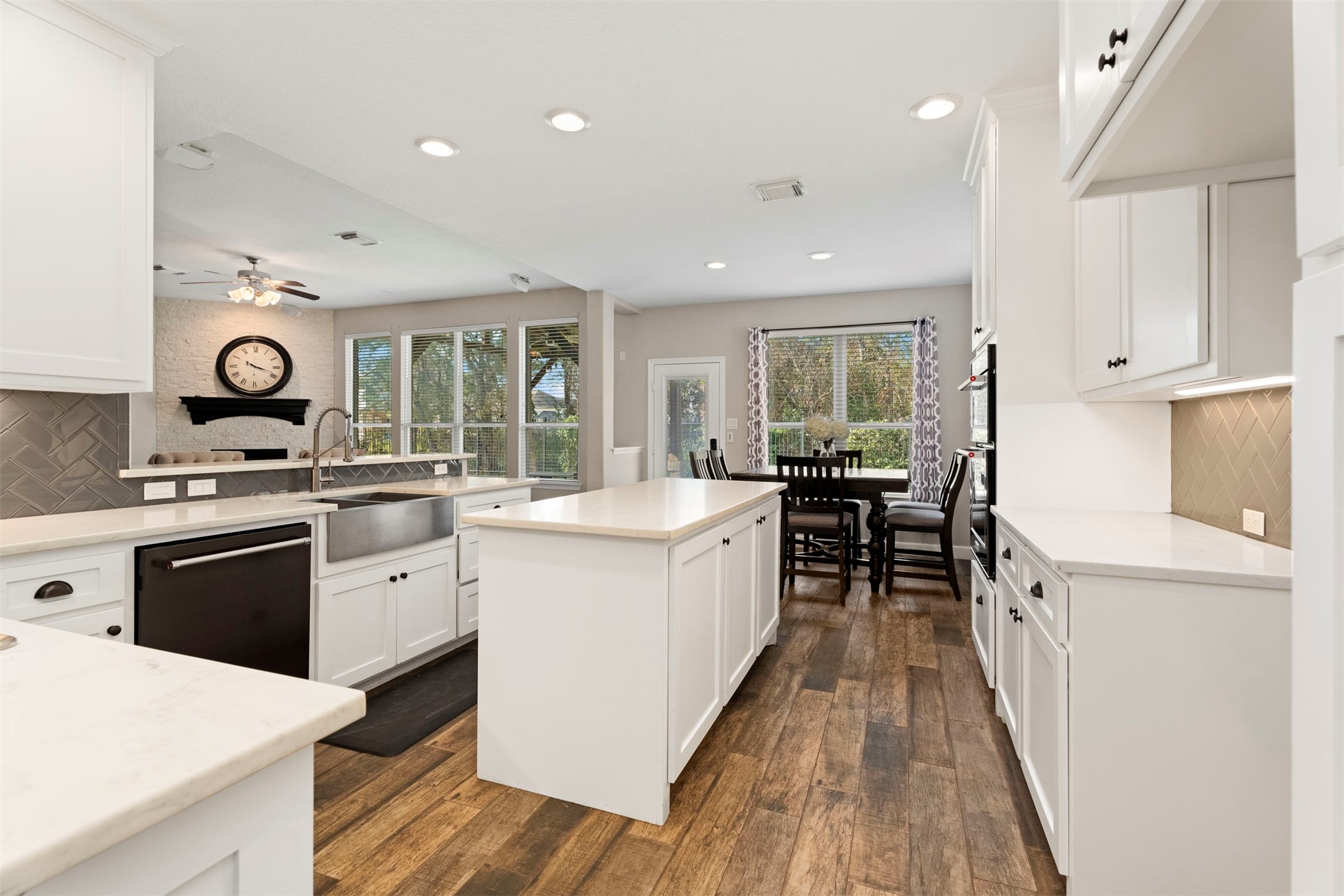 6326 Cash Oaks Drive Spring, TX 77379 - Photo 18 of 49 Tons of counter space and farmhouse sink.