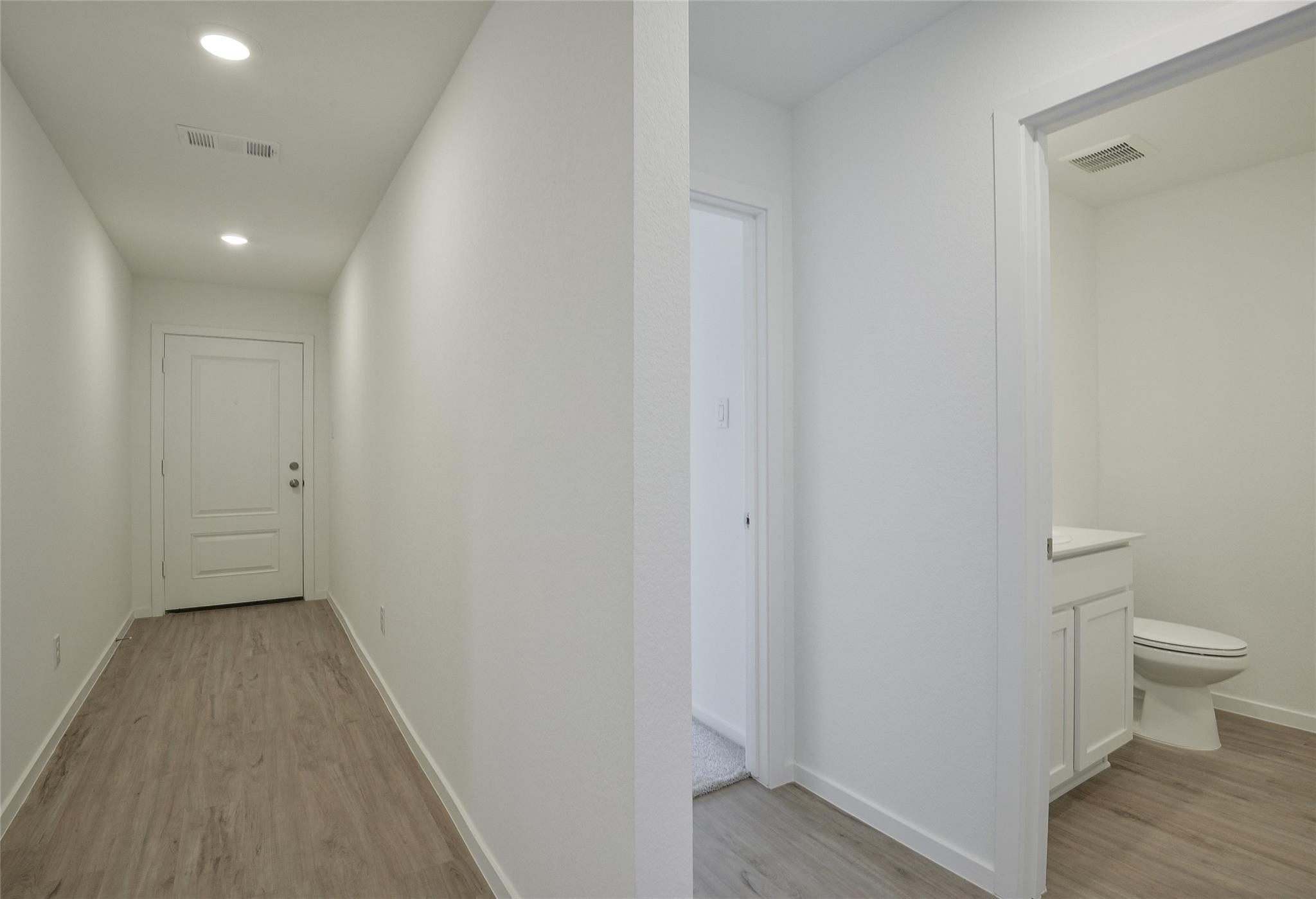 13746 Kit Run Splendora, TX 77372 - Photo 4 of 22 a view of a bathroom with toilet