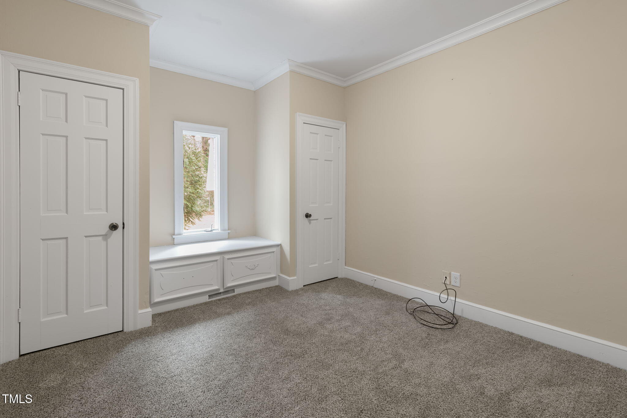 1109 Peachtree Road Northwest Wilson, NC 27896 - Photo 27 of 41 an empty room with windows