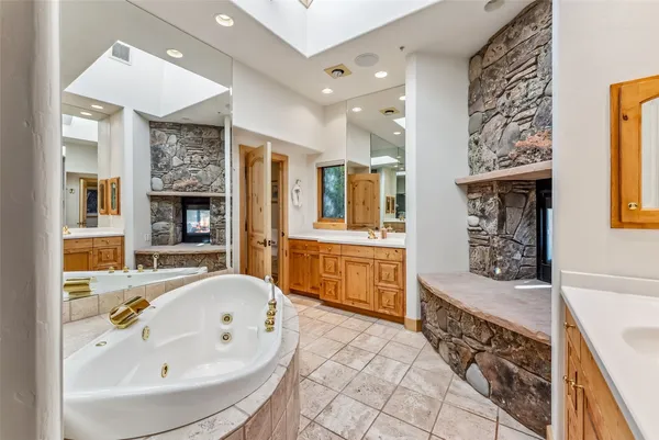 $3,299,000 | 731 Lakeview Circle, Silverthorne, CO 80498