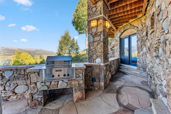 $3,299,000 | 731 Lakeview Circle, Silverthorne, CO 80498