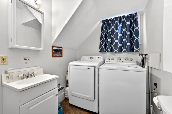 $407,400 | 192 Brunswick Avenue, Gardiner, ME 04345