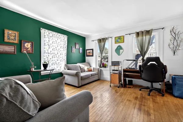 $407,400 | 192 Brunswick Avenue, Gardiner, ME 04345