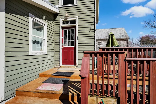 $407,400 | 192 Brunswick Avenue, Gardiner, ME 04345