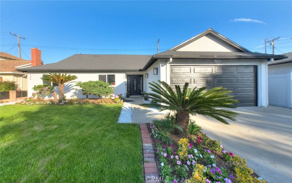 752-754 Rio Del Sol Avenue Montebello, CA 90640 - Photo 4 of 44