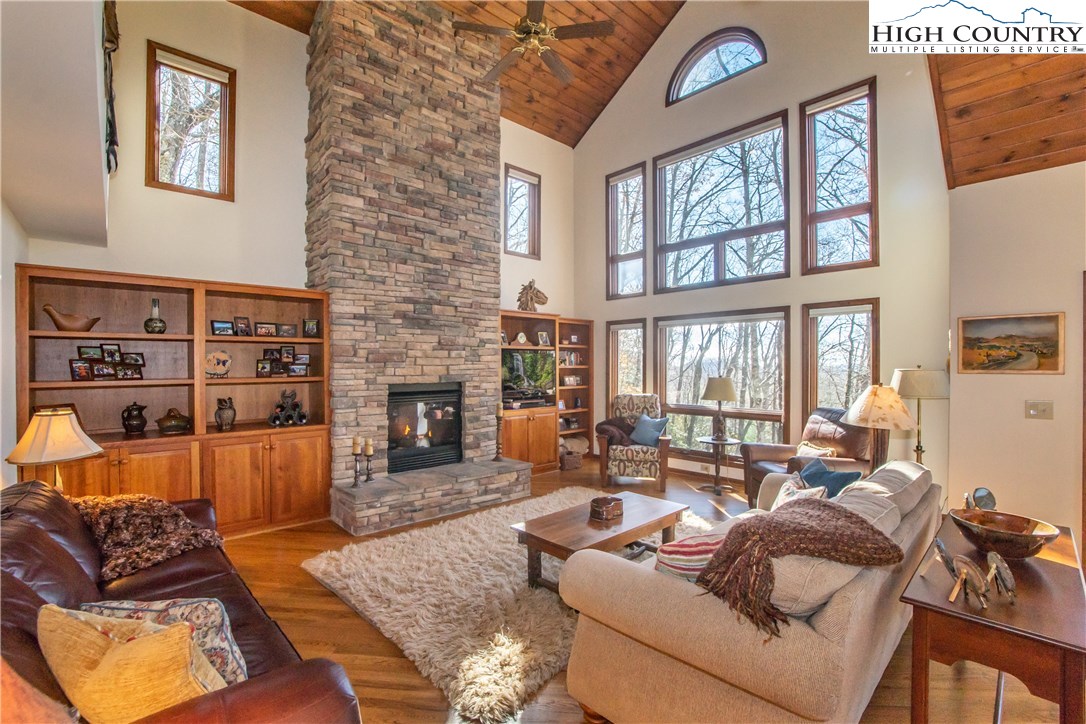 314 High Willhays Road Boone, NC 28607 - Photo 2 of 30 Gallery Image 2