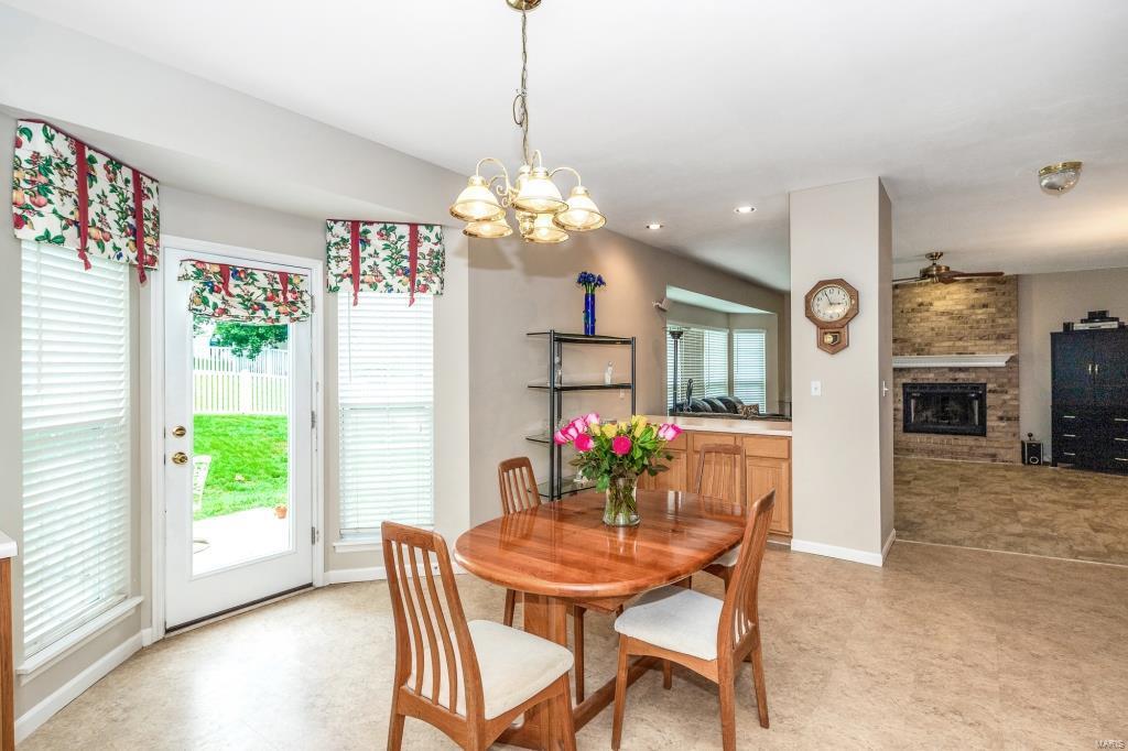 613 Raintree Crossing O'Fallon, MO 63366 - Photo 11 of 29