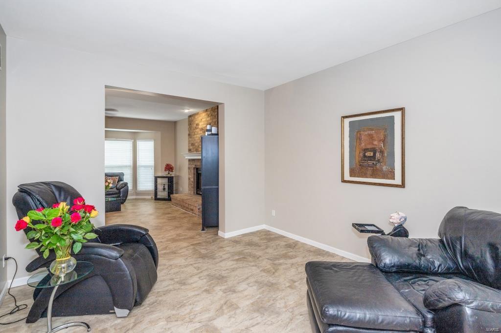 613 Raintree Crossing O'Fallon, MO 63366 - Photo 6 of 29