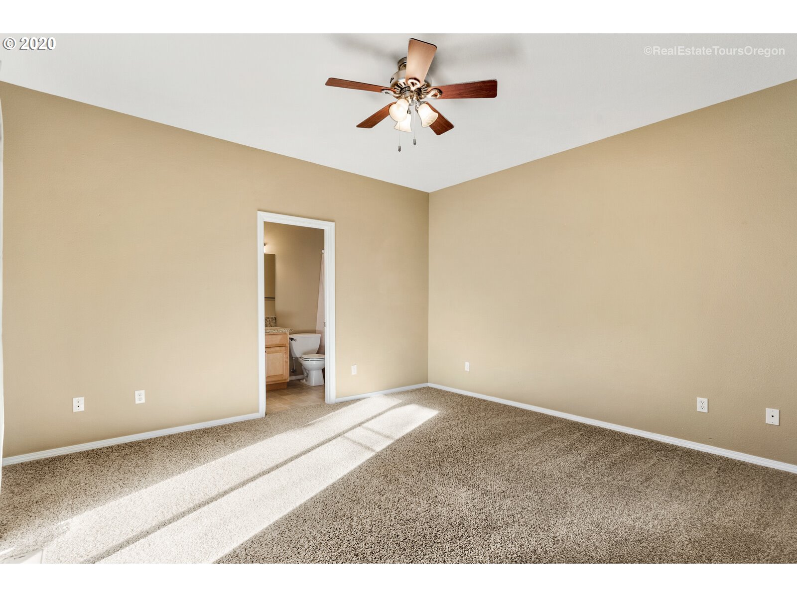 1732 Northwest 33rd Way Camas, WA 98607 - Photo 16 of 32 Gallery Image 16