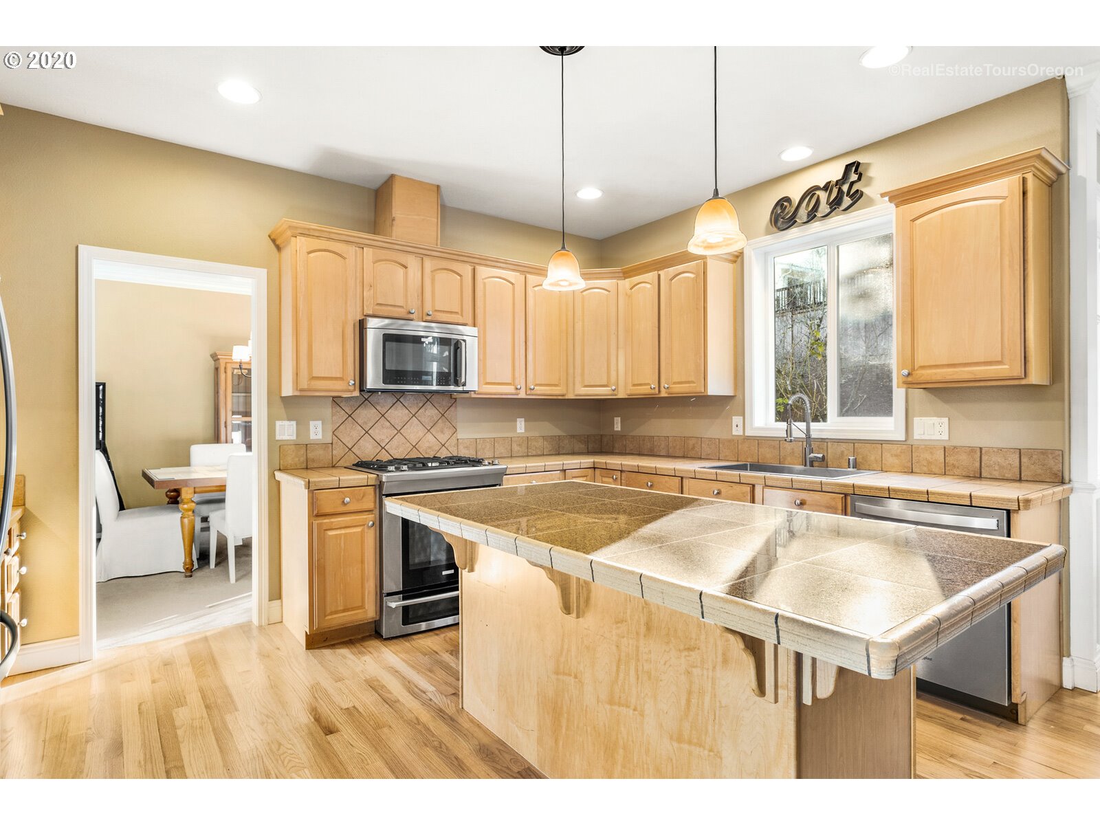 1732 Northwest 33rd Way Camas, WA 98607 - Photo 7 of 32 Gallery Image 7