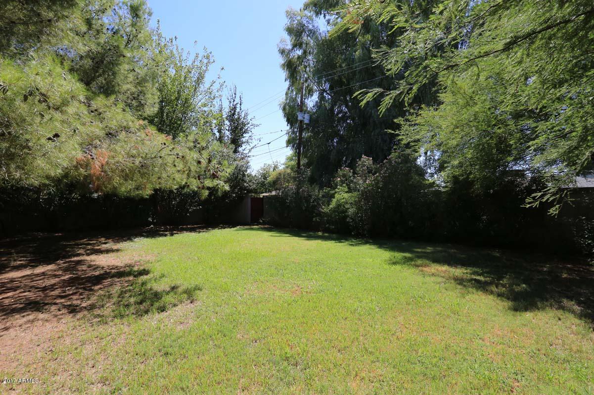 5214 North 33rd Street Phoenix, AZ 85018 - Photo 11 of 40 Backyard