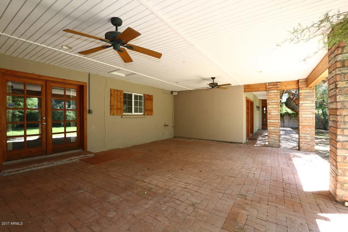 5214 North 33rd Street Phoenix, AZ 85018 - Photo 20 of 40 Huge Covered Patio2