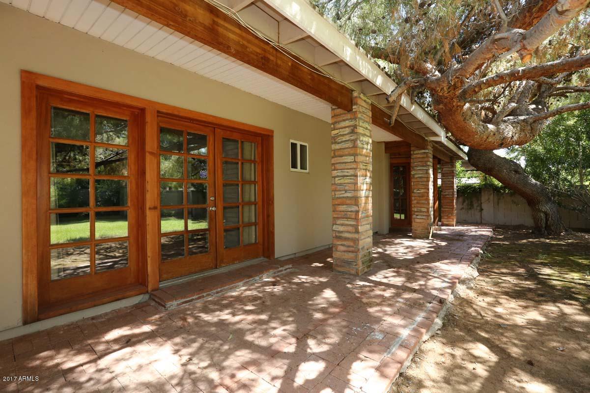 5214 North 33rd Street Phoenix, AZ 85018 - Photo 2 of 40 2nd Covered Patio