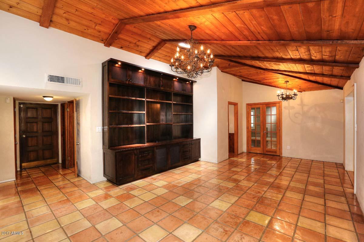 5214 North 33rd Street Phoenix, AZ 85018 - Photo 26 of 40 Living-Dining Room