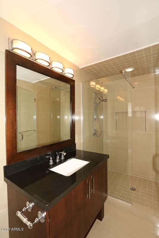 5214 North 33rd Street Phoenix, AZ 85018 - Photo 27 of 40 Master Bath