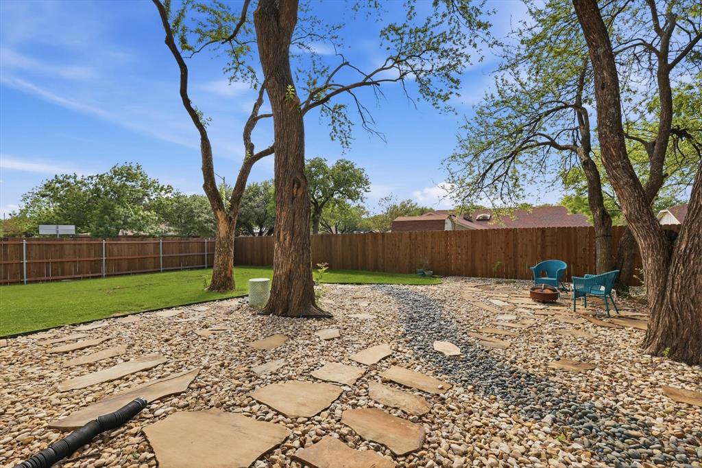 2413 Meadow View Bedford, TX 76021 - Photo 27 of 39