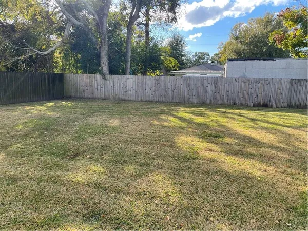$1,350 | 1824 Hickory Avenue, Unit A, New Orleans, LA 70123