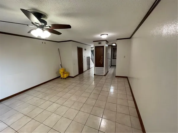 $1,350 | 1824 Hickory Avenue, Unit A, New Orleans, LA 70123