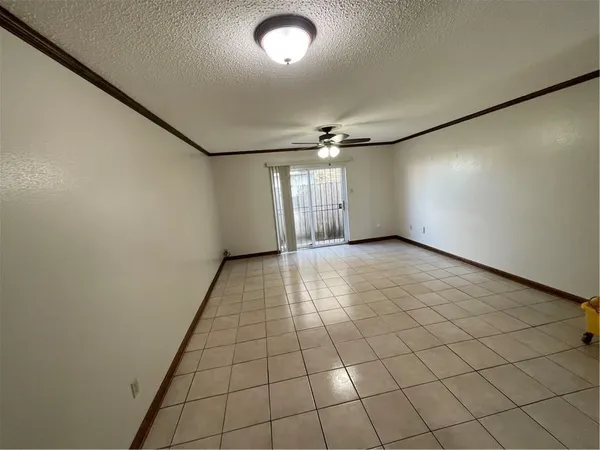 $1,350 | 1824 Hickory Avenue, Unit A, New Orleans, LA 70123