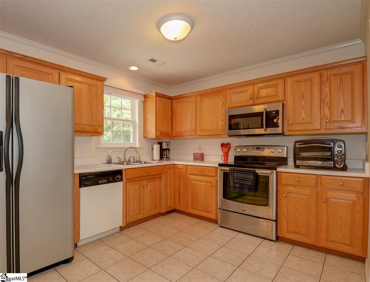 113 Cosmos Lane Greer, SC 29651 - Photo 8 of 22 Gallery Image 8