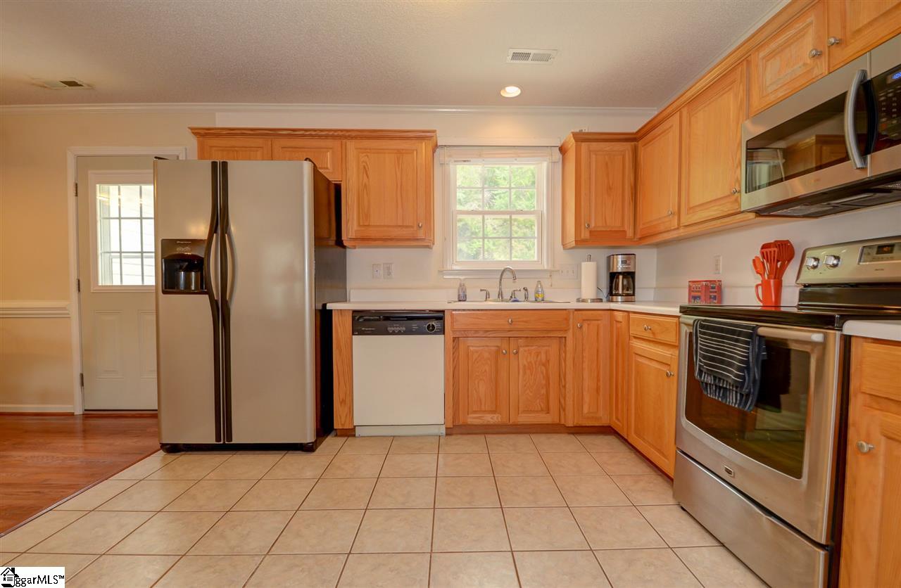 113 Cosmos Lane Greer, SC 29651 - Photo 9 of 22 Gallery Image 9