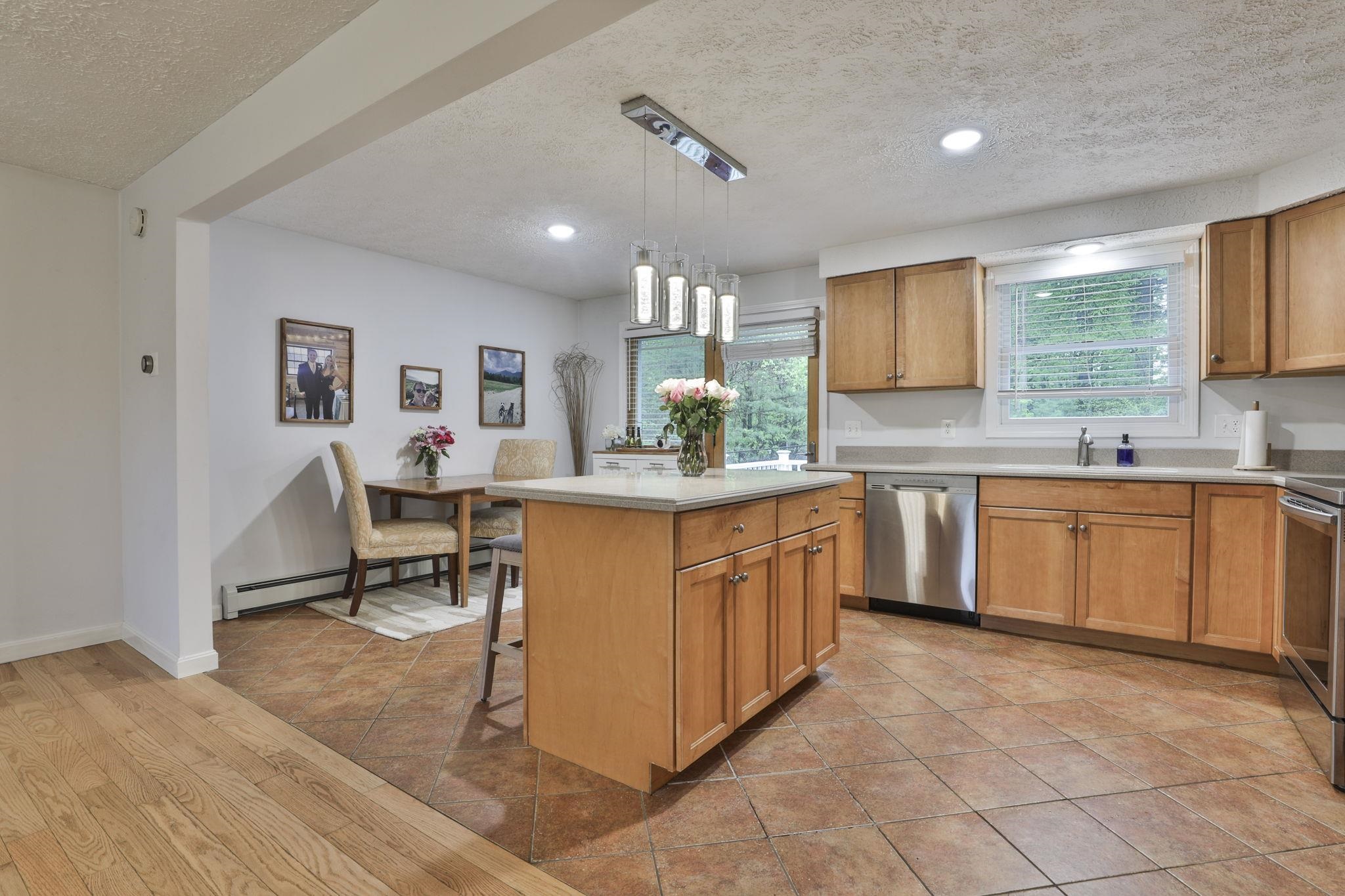336 New Boston Road Bedford, NH 03110 - Photo 13 of 44 Gallery Image 13