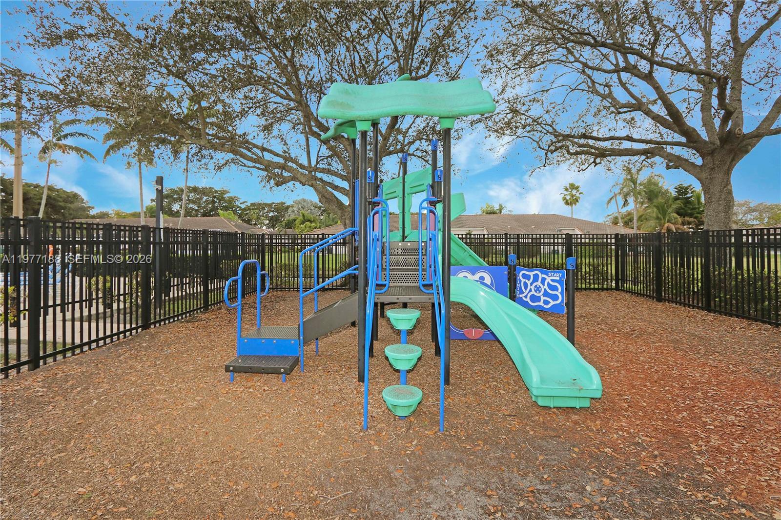 2232 Southwest 120th Avenue Miramar, FL 33025 - Photo 34 of 36