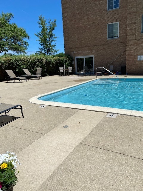 1445 Shermer Road, Unit 1A Northbrook, IL 60062 - Photo 14 of 16 Gallery Image 14