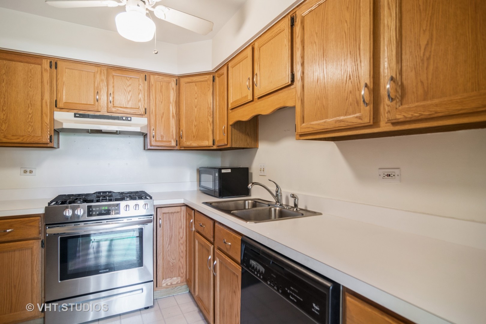1445 Shermer Road, Unit 1A Northbrook, IL 60062 - Photo 7 of 16 Gallery Image 7