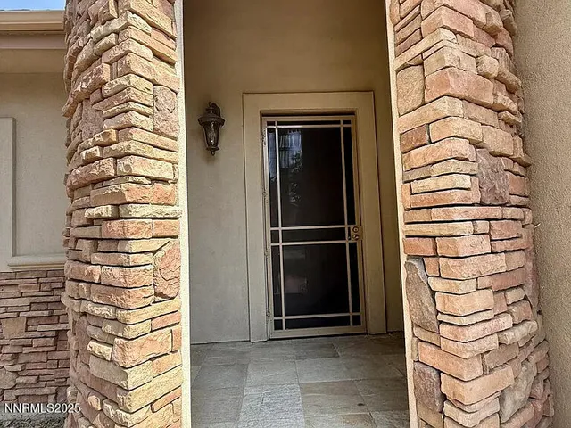 $3,600 | 1498 Washington Street, Reno, NV 89503